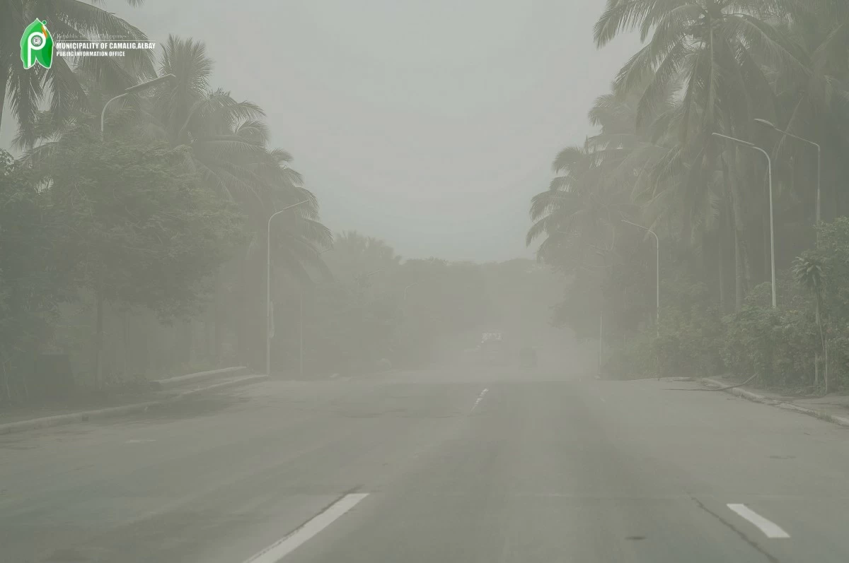 ASHFALL from Mayon Volcano blankets Camalig, Albay on Monday, Feb. 9. 