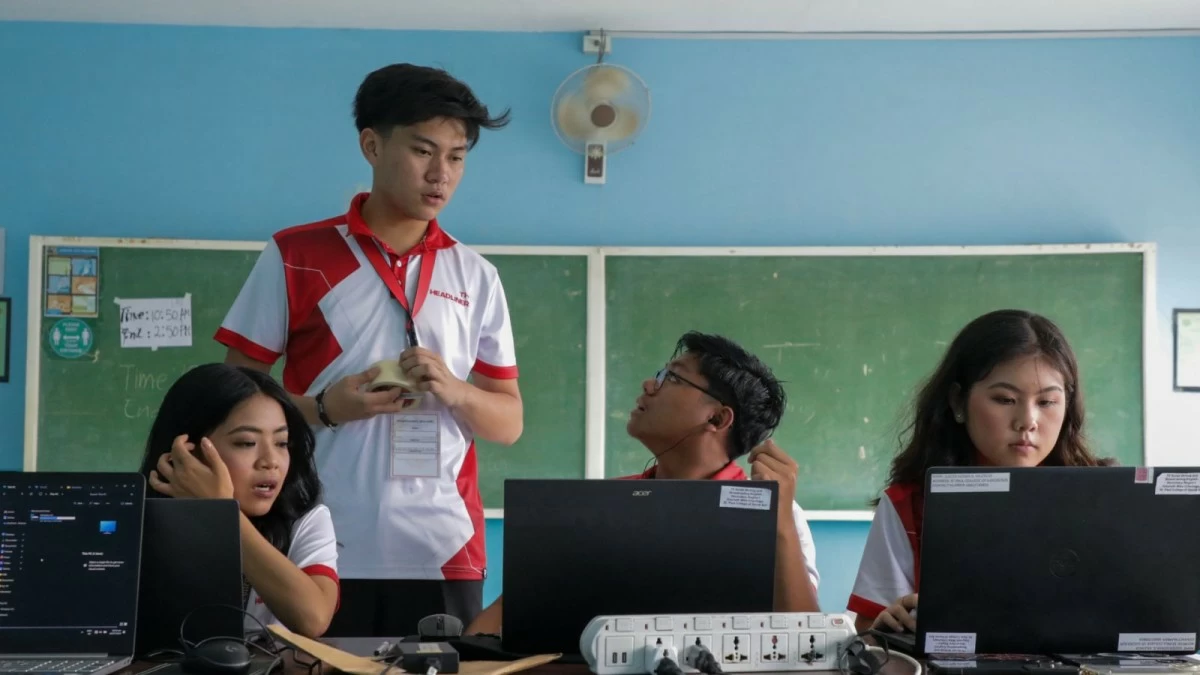 DepEd collaborates with ASEAN partners to integrate AI in schools, enhancing digital learning and easing teachers’ workloads. (DepEd file photo)