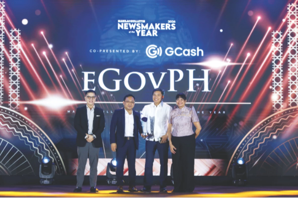 GCash External Affairs Manager Jerome Lantin, Usec. David Almirol Jr., Sec. Henry Aguda, and Pinky Colmenares