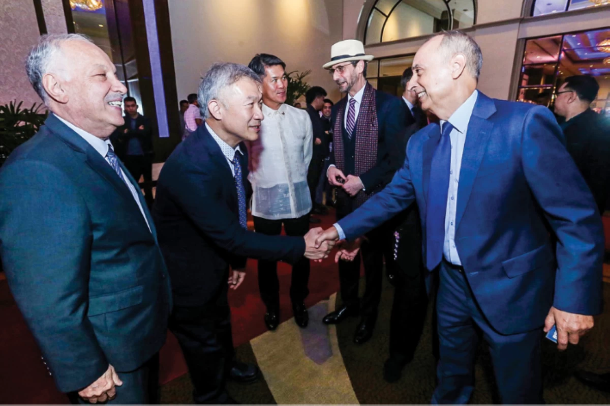Vice Chairman Dr. Emilio C. Yap III shaking hands with Chargé d’affaires and Deputy Head of Mission Sr. D. Pedro Llinás Almadana of the Embassy of Spain