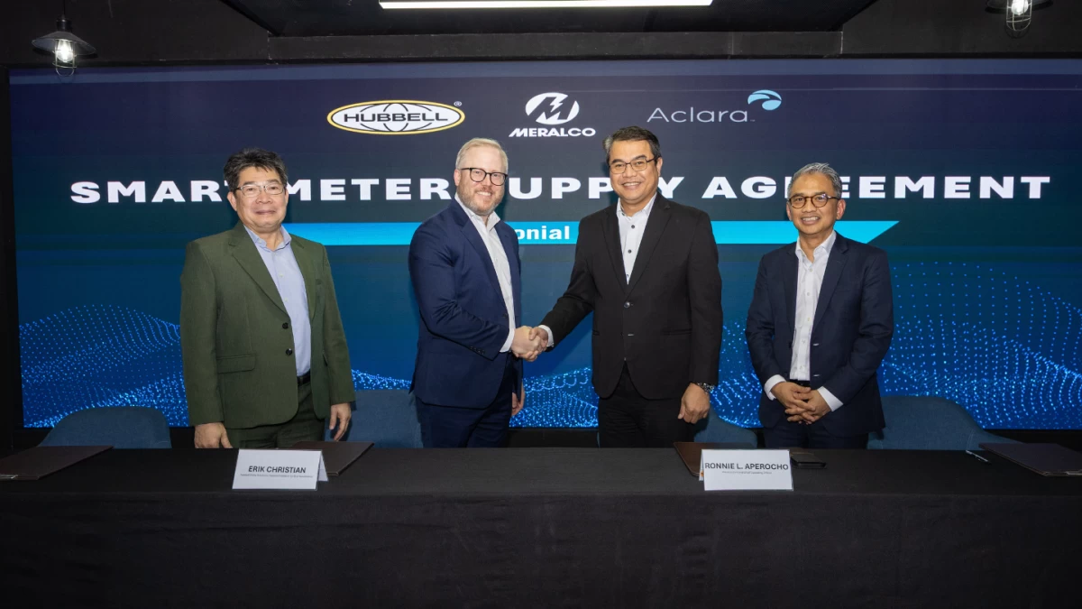 In photp (from left): Aclara Meters Philippines Inc. President and General Manager Waldo Darvin, Hubbell Inc. Grid Automation Division President Erik Christian, Meralco Executive Vice President and Chief Operating Officer Ronnie L. Aperocho, and Meralco Senior Vice President and Head of Networks Froilan J. Savet.