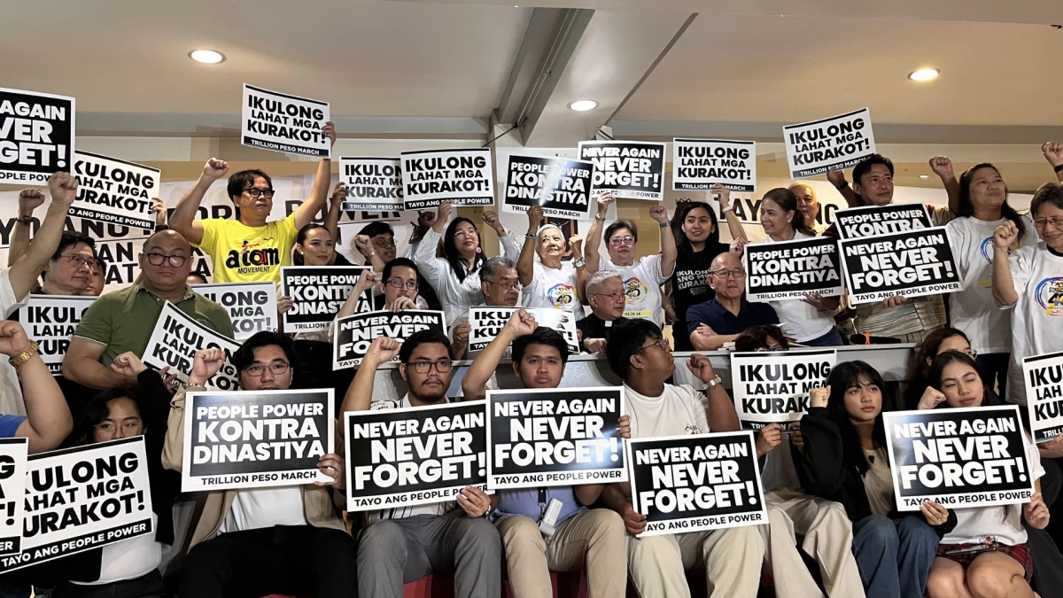 Members of  civil society groups, Church leaders, youth advocates, Martial Law veterans, and families of extrajudicial killing victims posed a photo op during the press conference on Wednesday for the upcoming 40th anniversary of EDSA (Photo from Akbayan)
