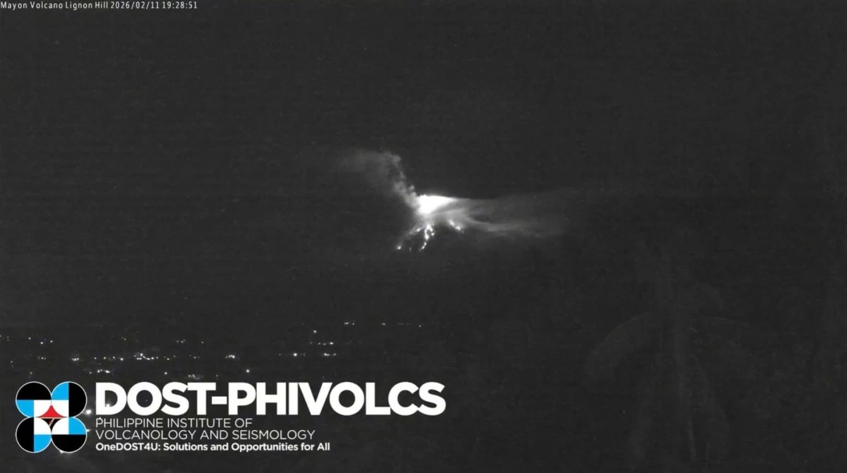 Lava flows, ‘uson’, gas emissions continue at Mayon Volcano