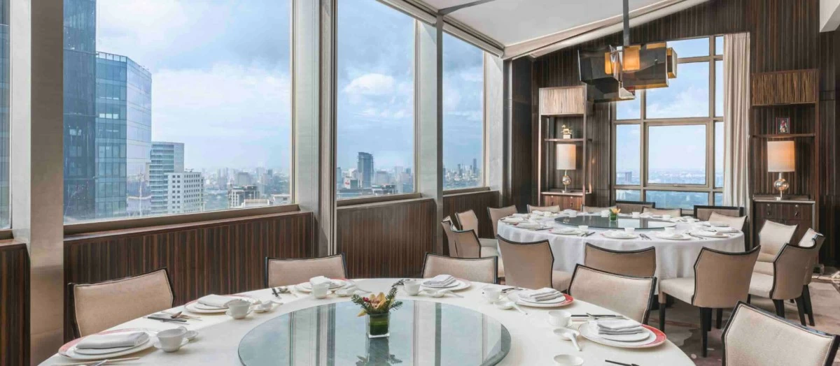The interiors and the cityscape views at Lung Hin