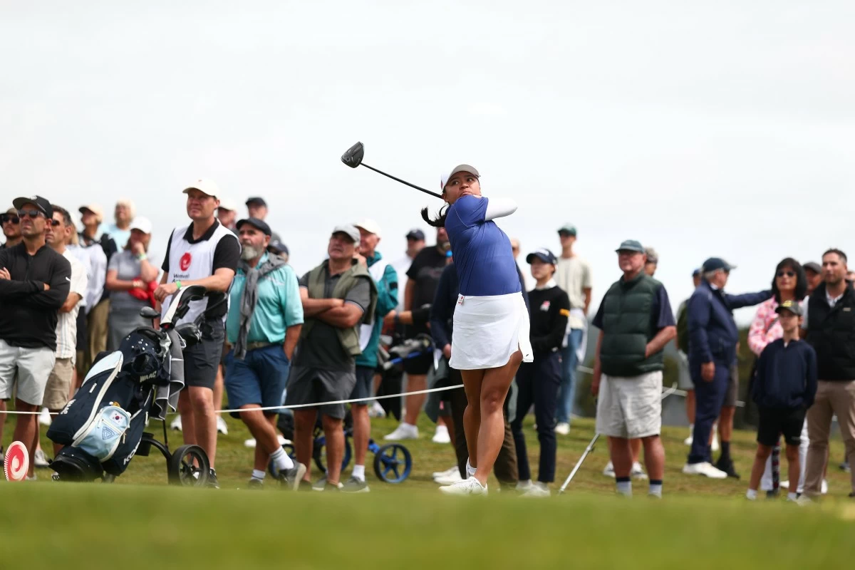 Rianne Malixi remains in the lead after three rounds in the Women's Amateur Asia-Pacific. (The R&A)