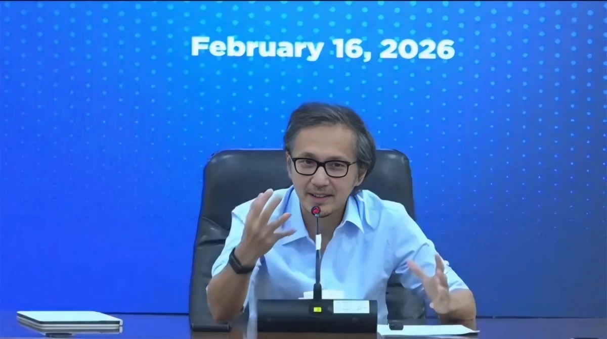 DPWH Secretary Vince Dizon briefs the media on ongoing infrastructure projects during a press conference at the department’s Central Office in Port Area, Manila on February 16, 2026. (DPWH Facebook Live)