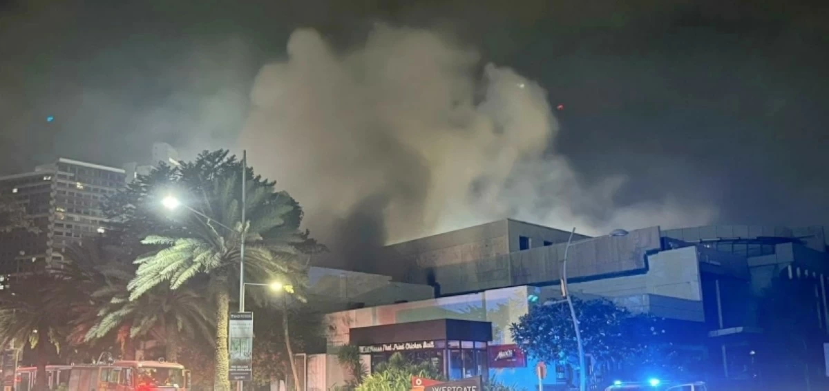 The fire at the Royal Indian Curry House in Filinvest Alabang, Muntinlupa, on Feb. 16 (Muntinlupa City Department of Disaster Resilience and Management) 
