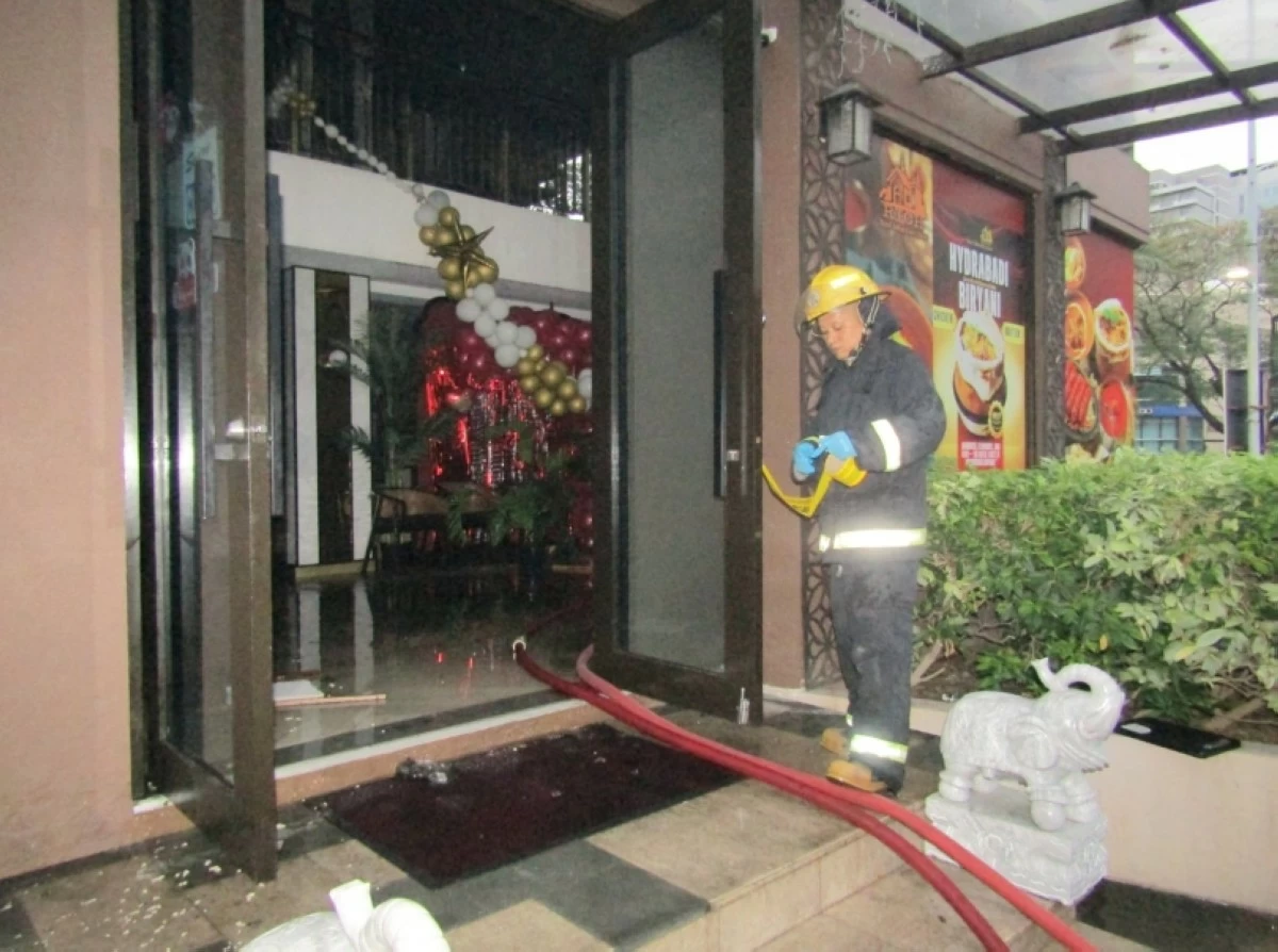 The fire at the Royal Indian Curry House in Filinvest Alabang, Muntinlupa, on Feb. 16 (Photo from the Muntinlupa City Fire Station) 