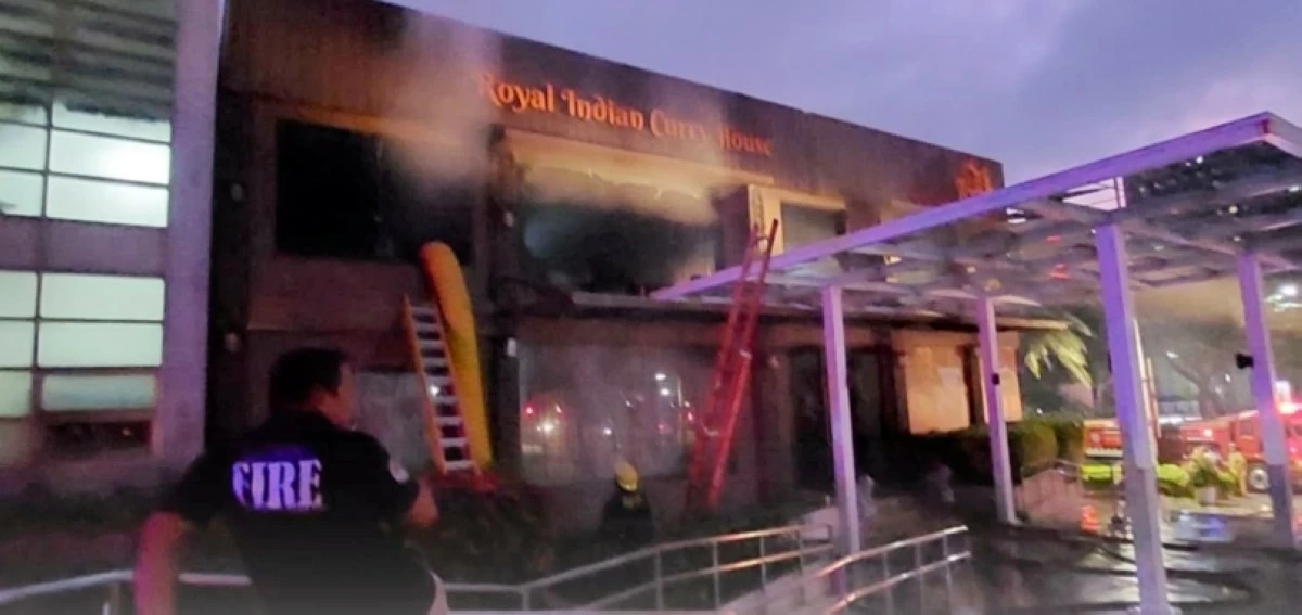 The fire at the Royal Indian Curry House in Filinvest Alabang, Muntinlupa, on Feb. 16 (Muntinlupa City Department of Disaster Resilience and Management) 
