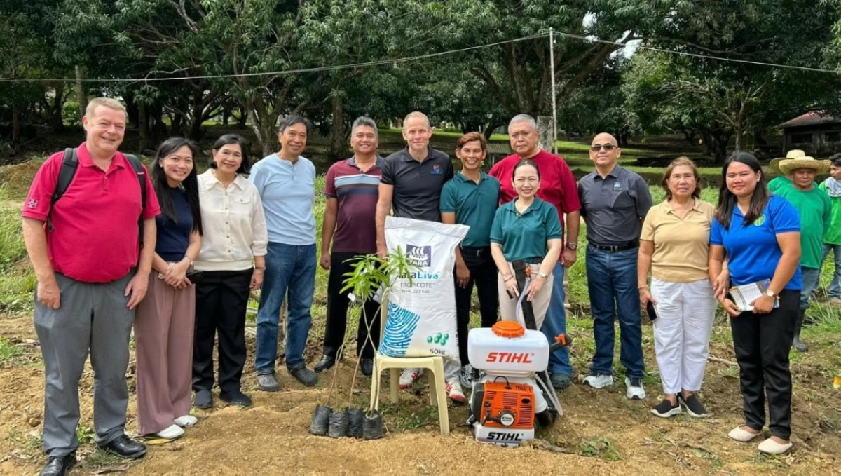 Ambassador Lyster, together with his team, met with representatives from Yara Fertilizers and experts from Yara International
