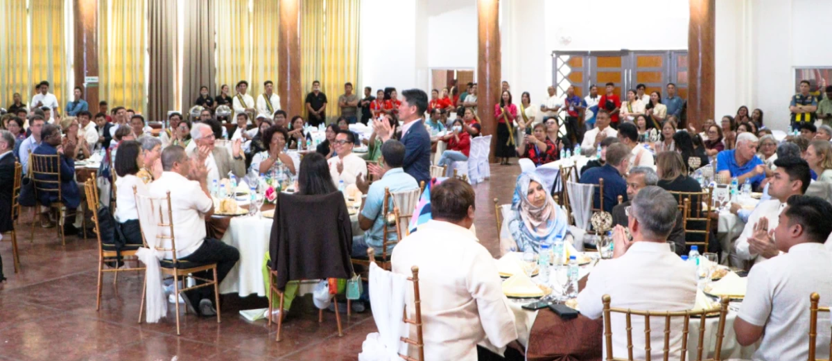 Meal time became a meaningful catch-up session for the diplomat guests, fostering solidarity and shared experiences