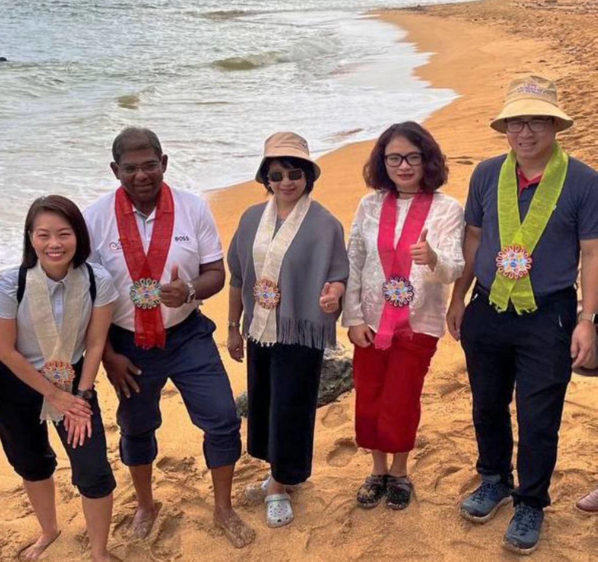 Singapore’s Ambassador See Sin Yuan Angelita Constance, Malaysia’s Ambassador Abdul Malik Melvin Castelino, Thailand’s Ambassador  Makawadee Sumitmor, Vietnam’s Mme. Nguyen Thi Thu Thuy and spouse Ambassador Lai Thai Binh
