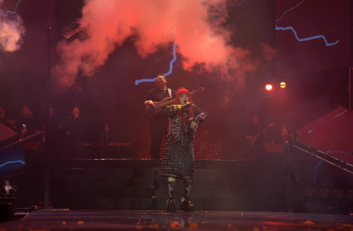 KZ gives out a fiery performance for her song 'Walang Hiyang Pag-ibig'