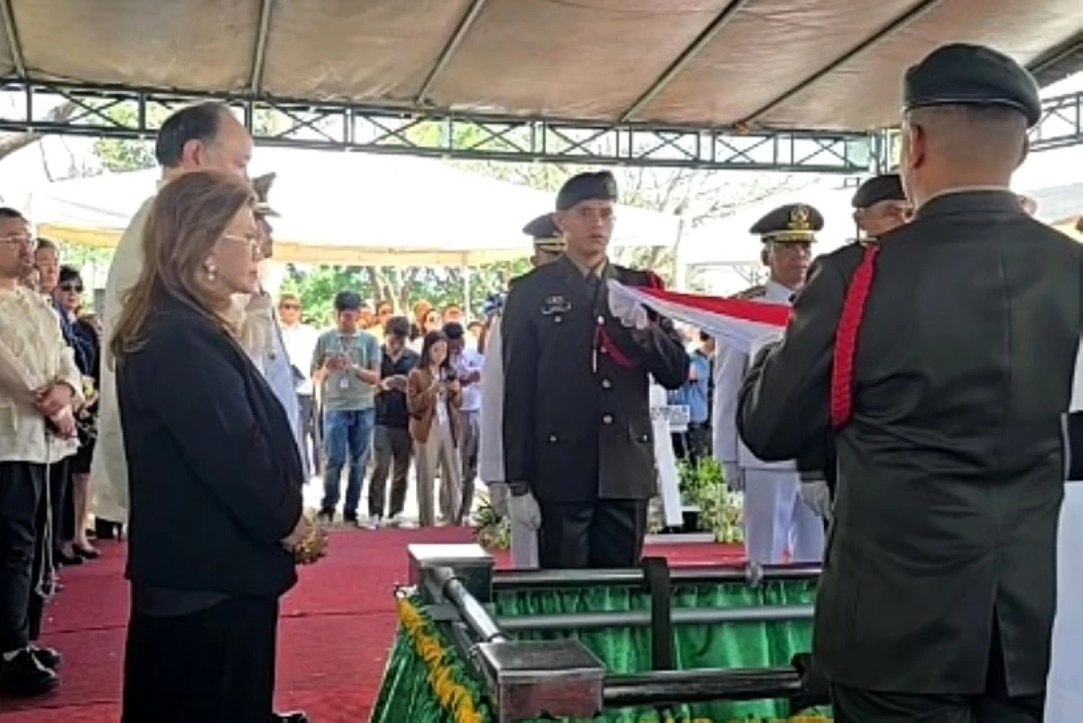 Rep. Gina de Venecia at the interment of her husband, former House Speaker Jose de Venecia Jr., at the Libingan ng mga Bayani in Taguig on Feb. 18 (Screenshot from Rep. De Venecia's video on Facebook)