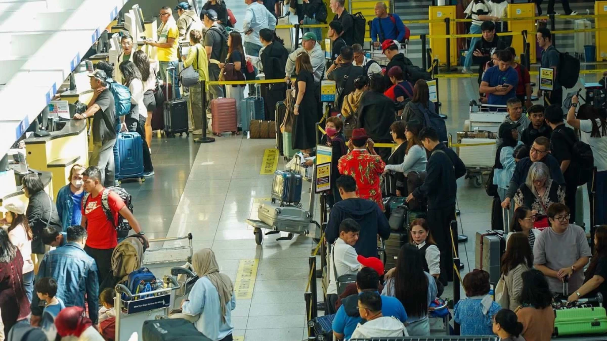 Philippine carriers back Marcos move to scrap ₱1,620 travel tax