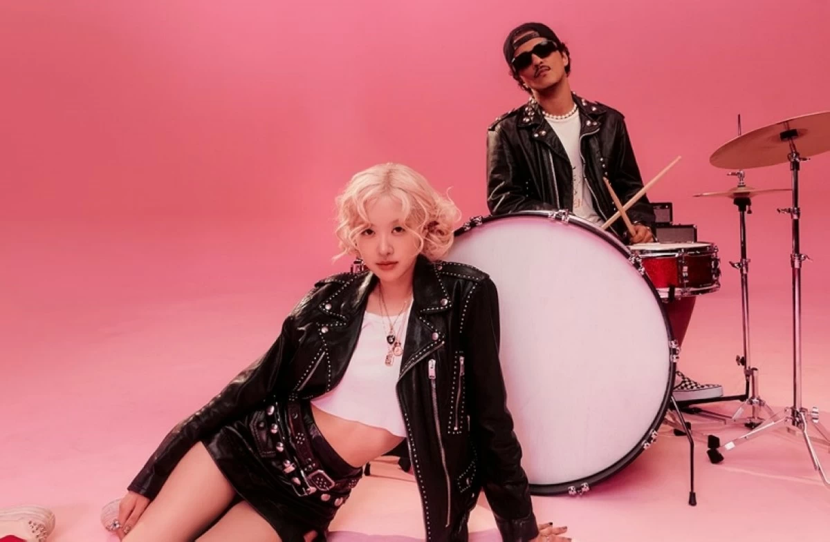 Rosé and Bruno Mars (Instagram)