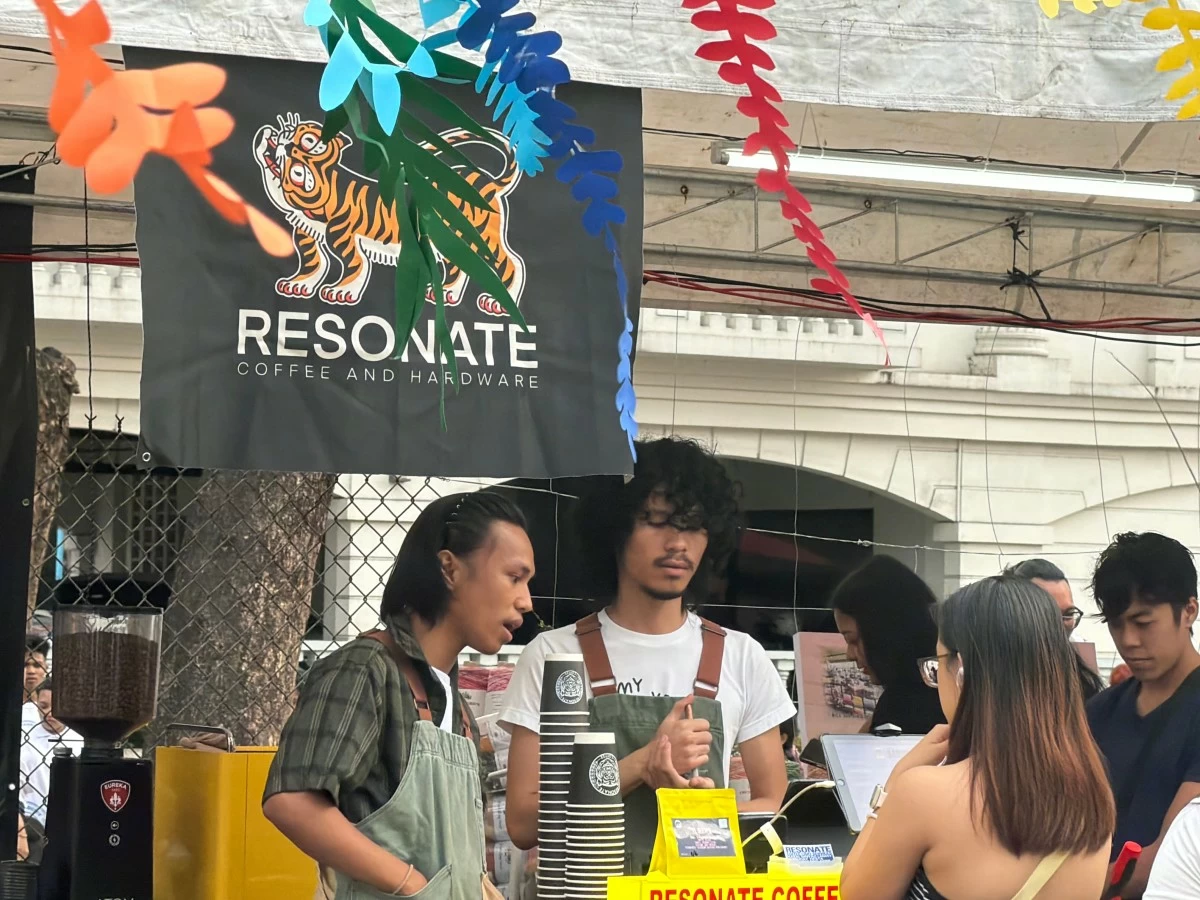 Mayor Marjorie Ann “Maan” Teodoro and Marikina First District Rep. Marcy Teodoro lead the opening of the four-day Arts, Crafts, and Coffee Festival at the Marikina Freedom Park on Feb. 19, in celebration of National Arts Month. (Photos from Marikina LGU)
