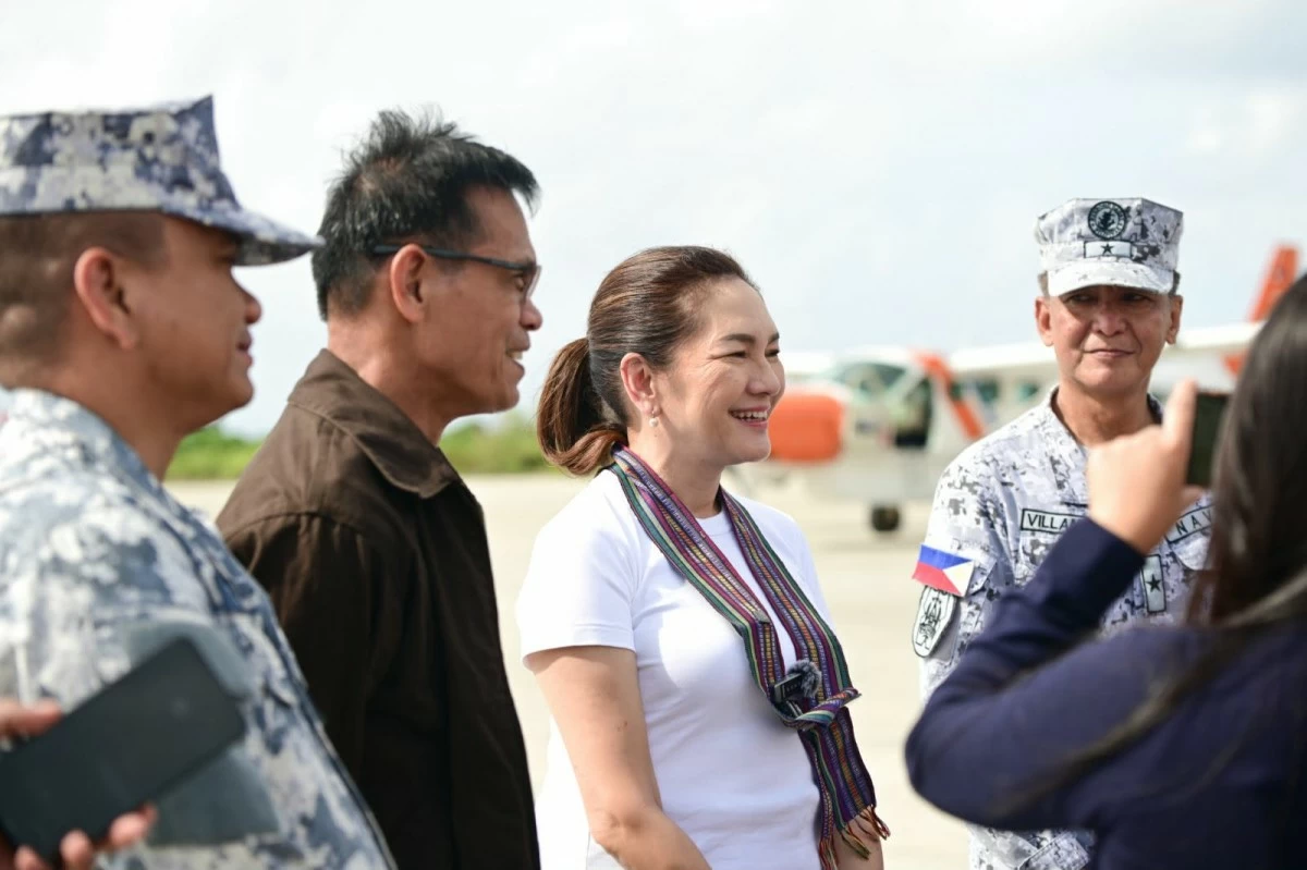 Senator Risa Hontiveros (center) arrives on Pag-asa Island. (Contributed photo)