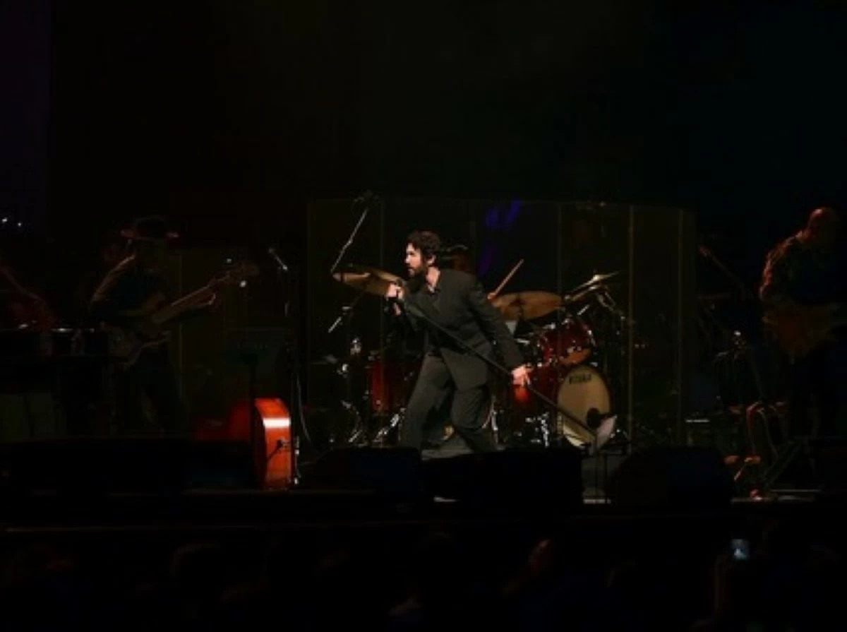 Josh Groban wows fans in PH
