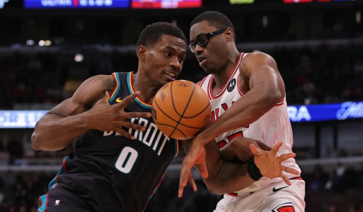 Jalen Duren scores 26 points in Detroit's 126-110 win over Chicago. (AP)