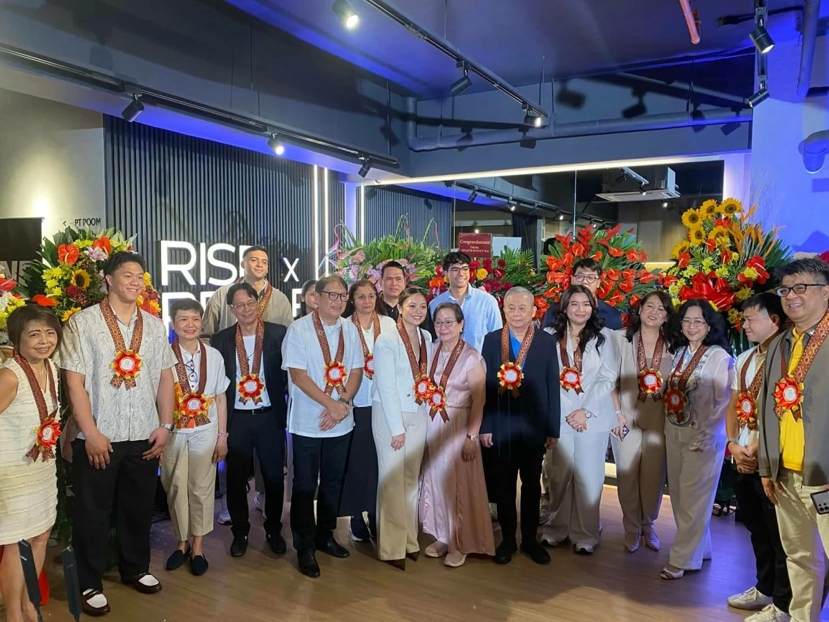 The owners of the Rise x Rehab clinic in Quezon City.