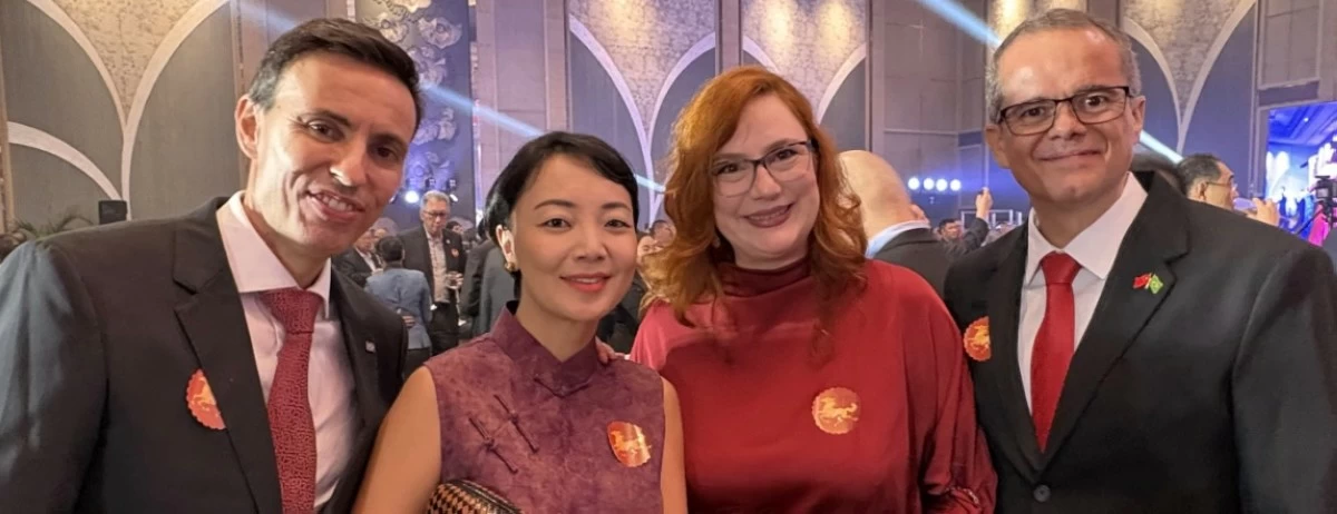 Representing the Brazilian Embassy: Counsellor Gerson Cruz Gimenes with spouse Hope Zhang, and Agricultural Attaché Virgínia Carpi with spouse Alysson Ramos
