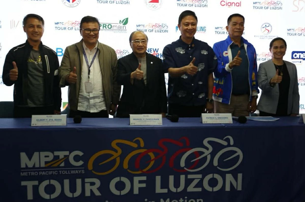 MVP Group Chairman Manny V. Pangilinan (third from left) attends the MPTC Tour of Luzon press conference Monday, Feb. 23. Joining him are (from left) chief organizer Arrey A. Perez, Metro Pacific Tollways Corp. President and CEO Gilbert F. Sta. Maria, PSC Chairman Patrick Gregorio, Technical Director Lorenzo Lomibao Jr., and Institute Director Pearl Managuelod.