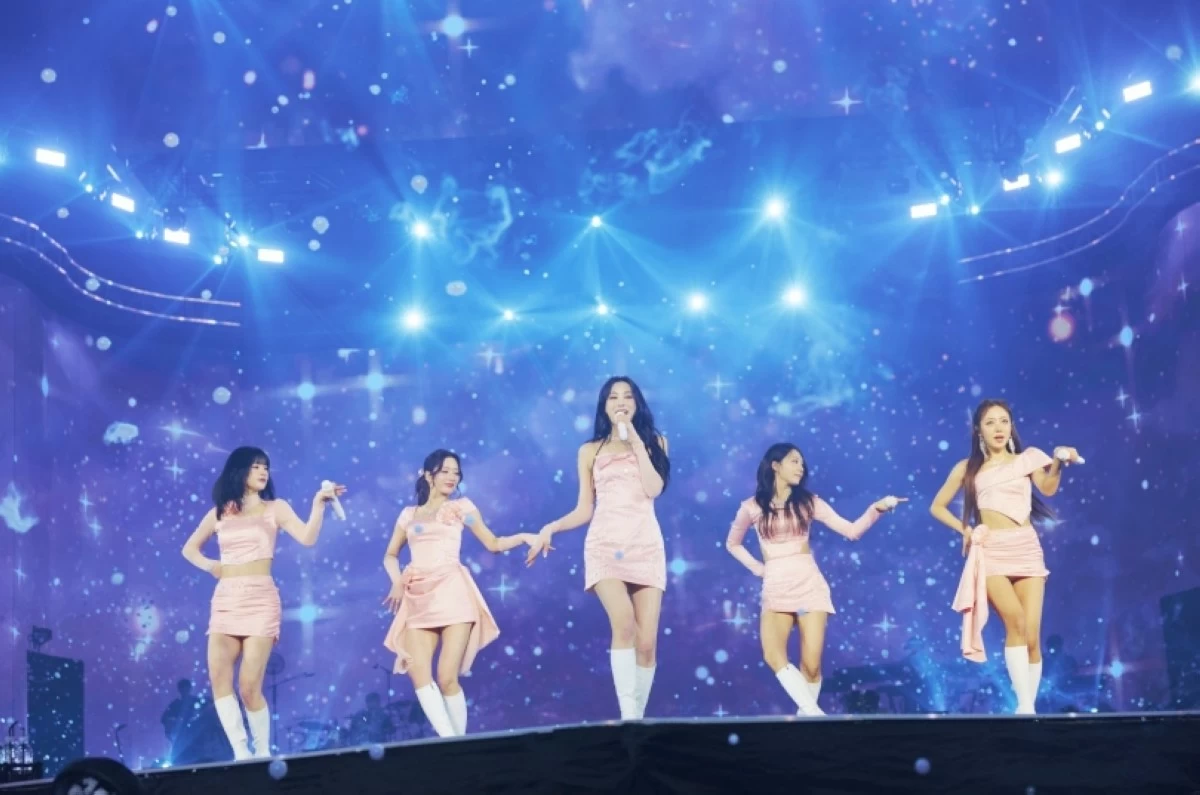 Apink in Seoul (With US Entertainment) 