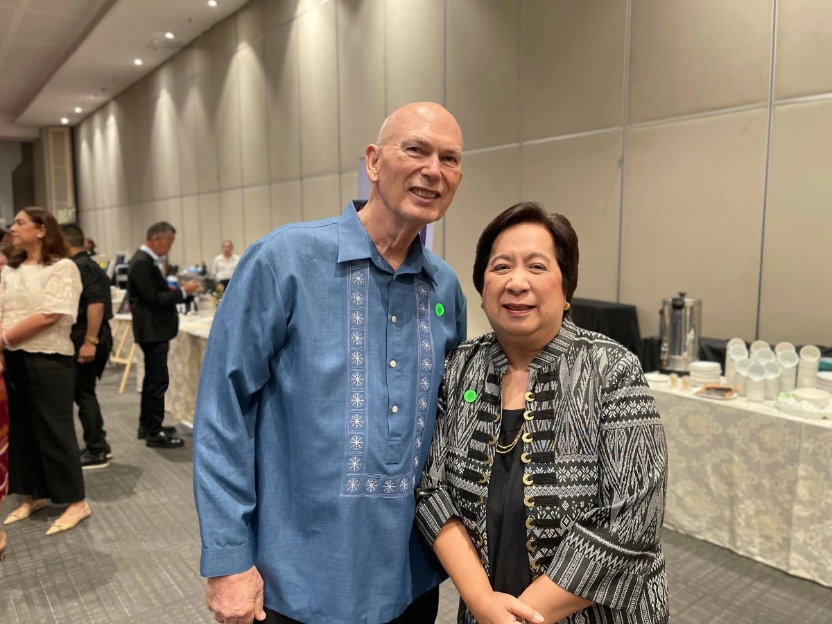American Chamber of Commerce–Mindanao’s Peter Cowles and Marilou Sian
