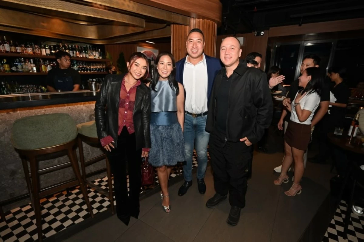 The couple with Fille and Lino Cayetano