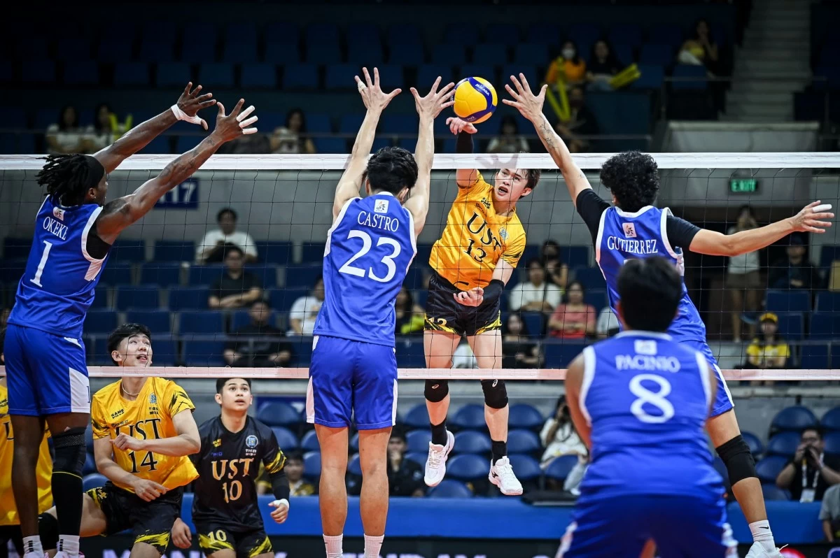 Josh Ybañez erupts for UST. (UAAP Media)