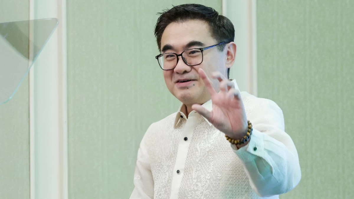 Philippines aims for $10 billion in loans from Japan, Korea, France