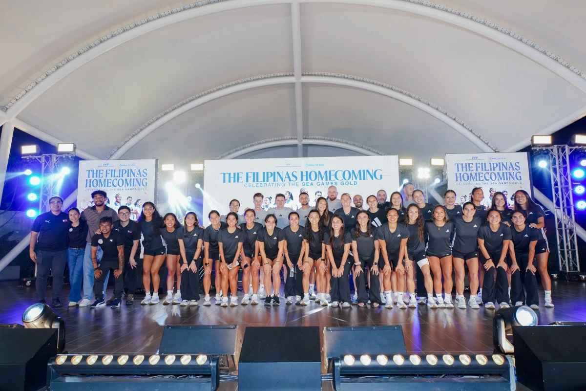 The Filipinas, together with their coaches, gather at SM Mall of Asia to mark their SEA Games gold medal homecoming
