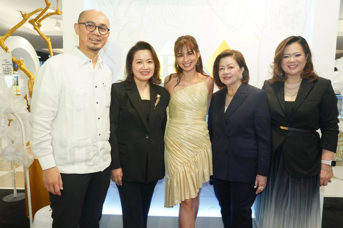 Marcelino Florete III (F&C Group CEO), Marissa Florete-Gorriceta (F&C board of director and EVP for Marketing and Business Development), Jasmine Curtis Smith, Susan Florete (F&C founder and president), and Marjorie Florete (F&C board of director and EVP for Sales and Operations)