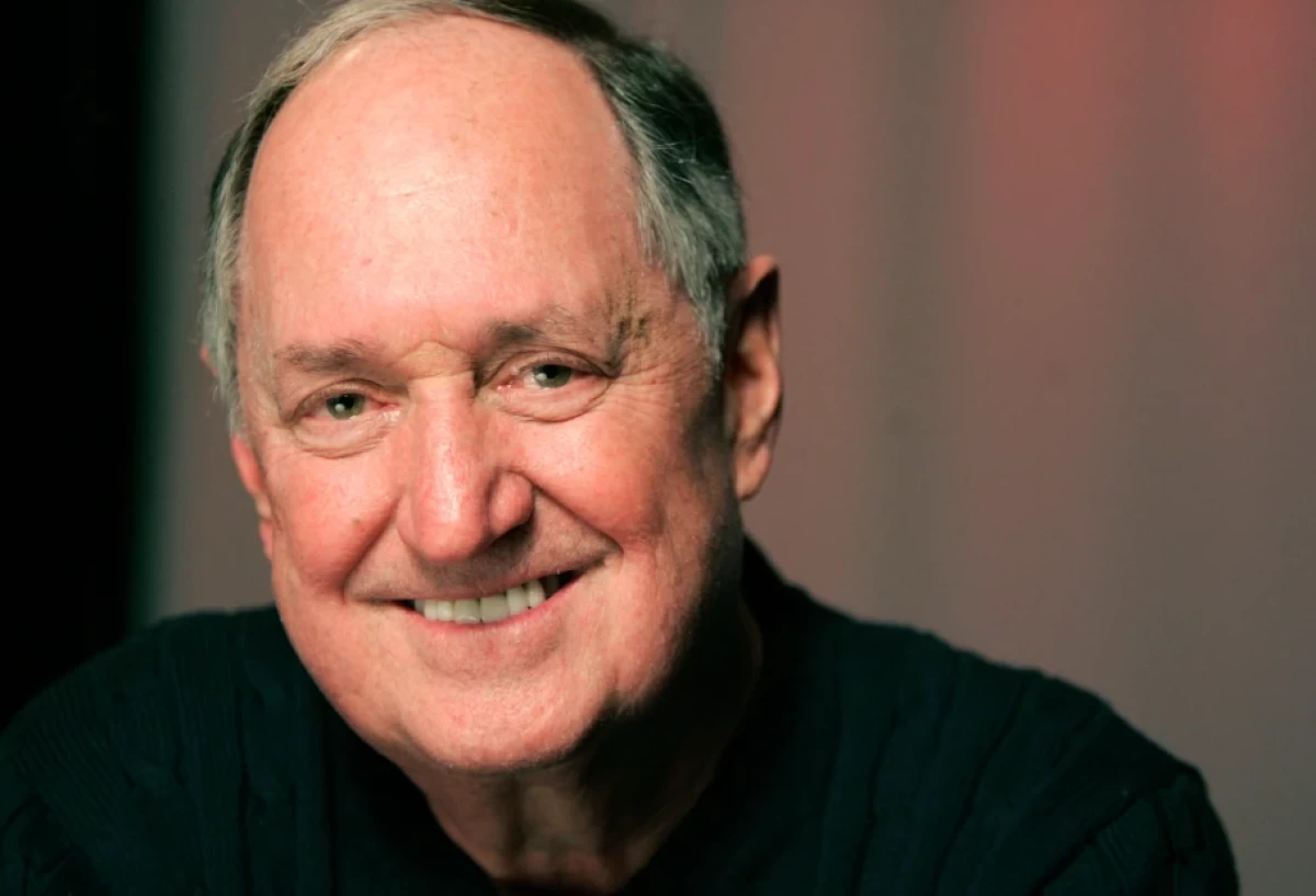 Recording artist Neil Sedaka in 2010. (AP/Jeff Christensen, file)