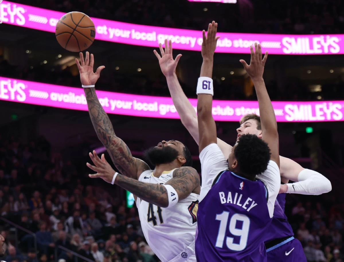 New Orleans Pelicans guard Saddiq Bey (41) goes to the basket against the Utah Jazz during the first half of an NBA basketball game, Saturday, Feb. 28, 2026, in Salt Lake City. (AP Photo/Rob Gray)
