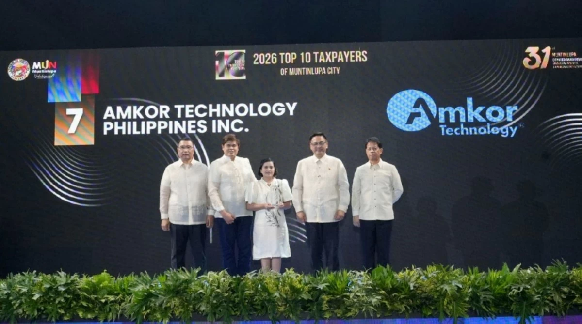 Muntinlupa Mayor Ruffy Biazon, City Administrator Allan Cachuela and Gary Llamas with the representatives of Amkor Technology Philippines on March 2 (Photo from Muntinlupa PIO)