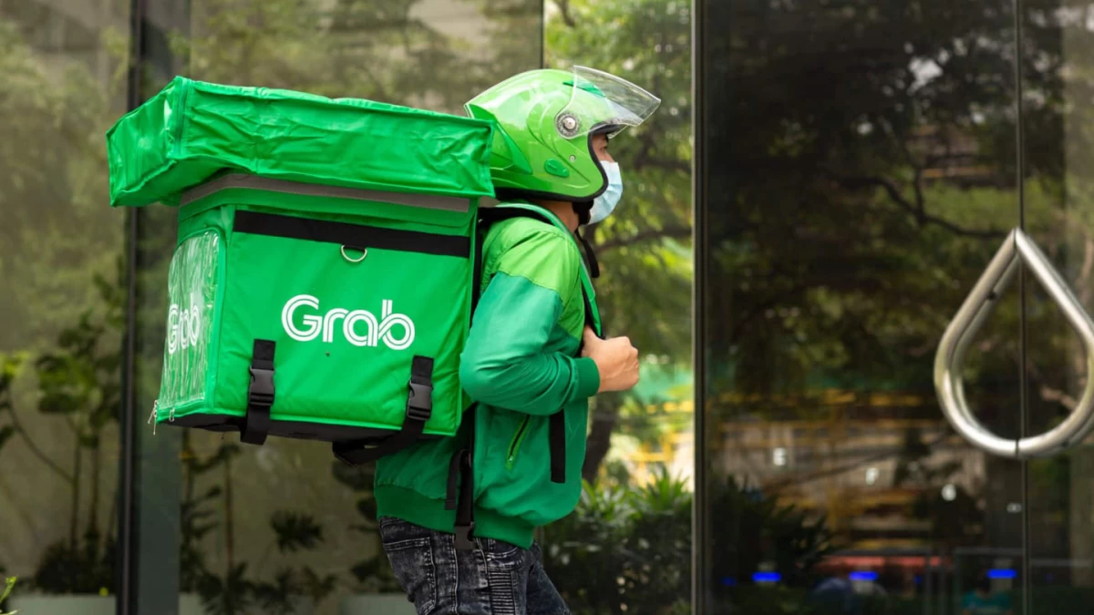 Grab defends microloan costs as Philippines tightens credit rules