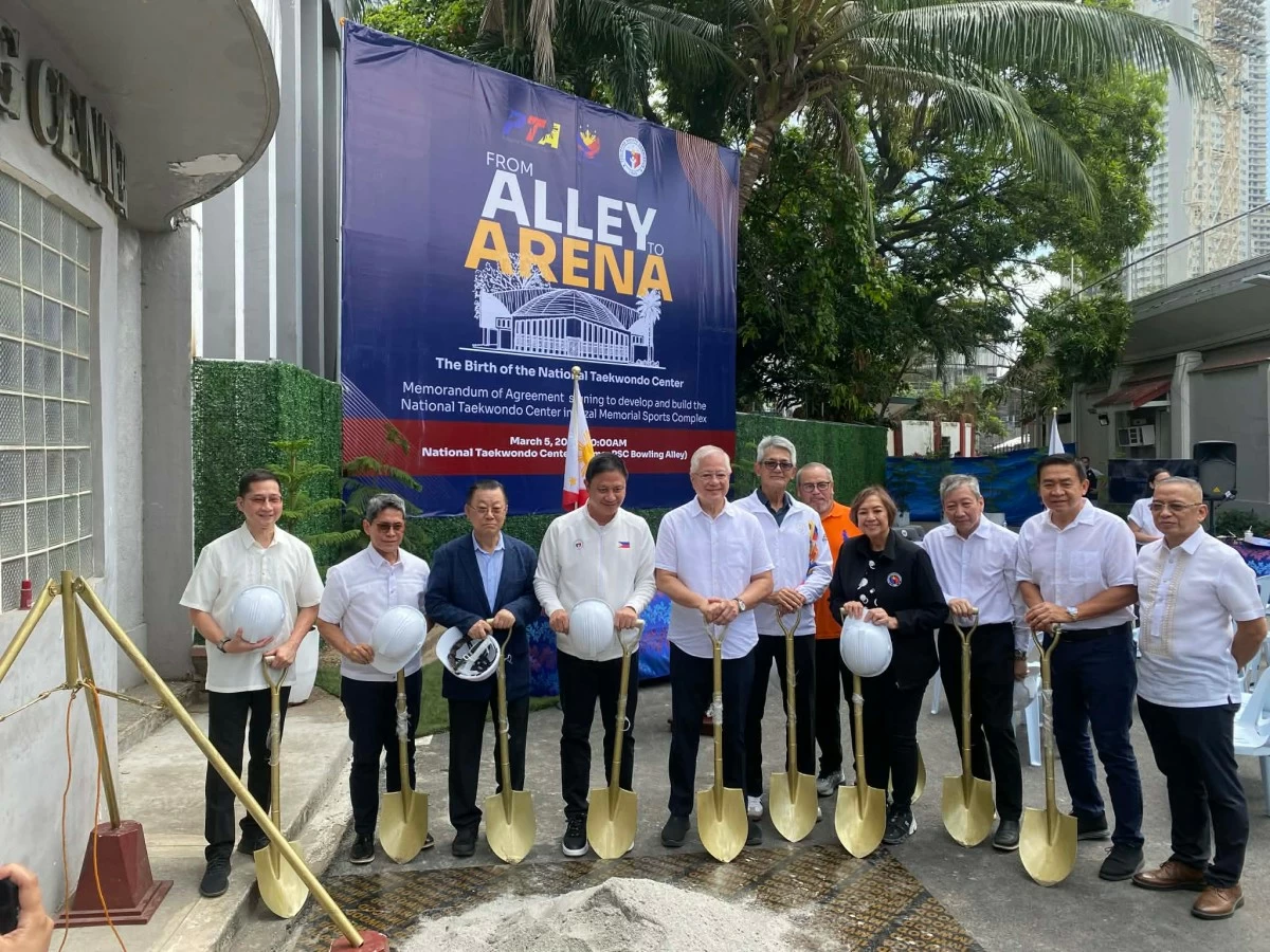 PSC chairman Patrick Gregorio and Philippine Taekwondo Association president Rafael Alunan III lead the groundbreaking ceremony for the new taekwondo center at the Rizal Memorial Complex.