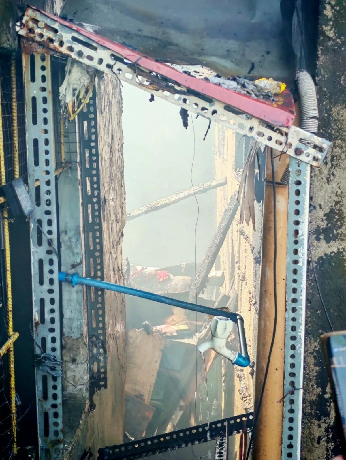 The fire in Barangay Central Bicutan, Taguig (Photo from Marcelo Green Volunteer Fire Brigade Inc. on Facebook)
