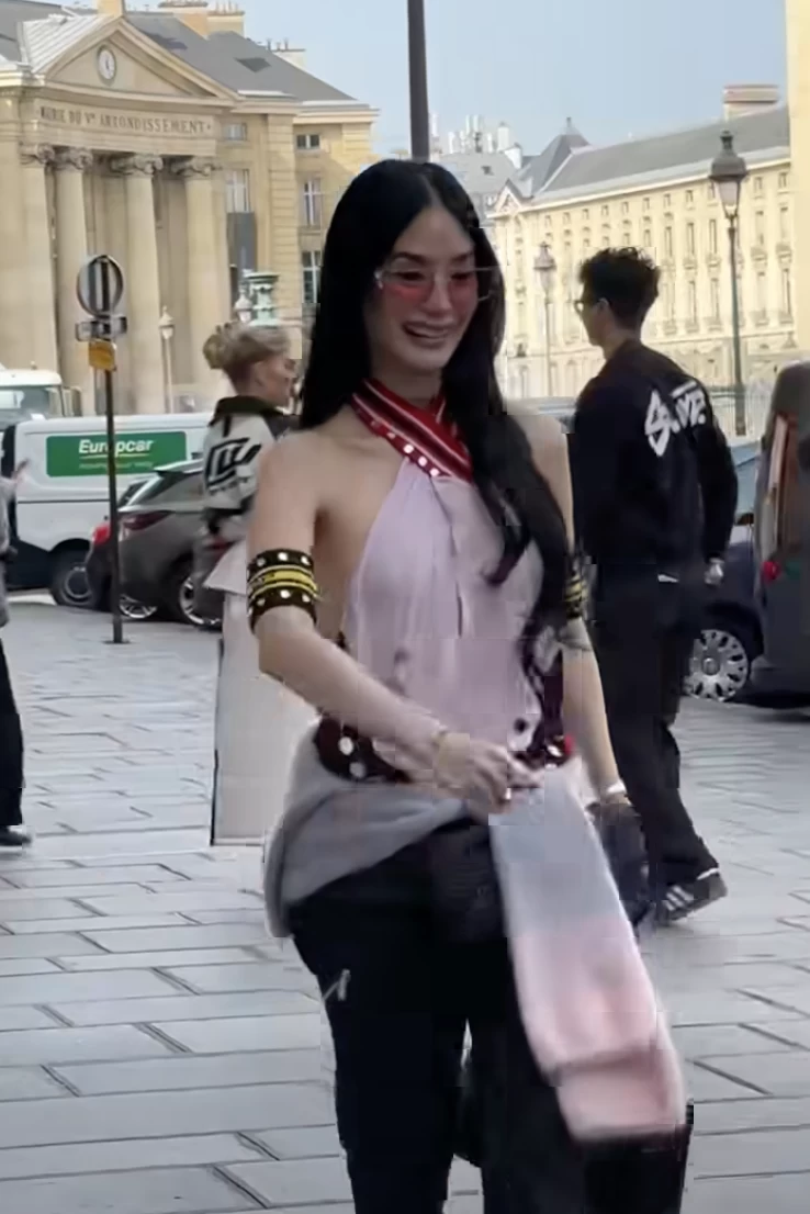 Actress and global fashion icon Heart Evangelista (Facebook) 