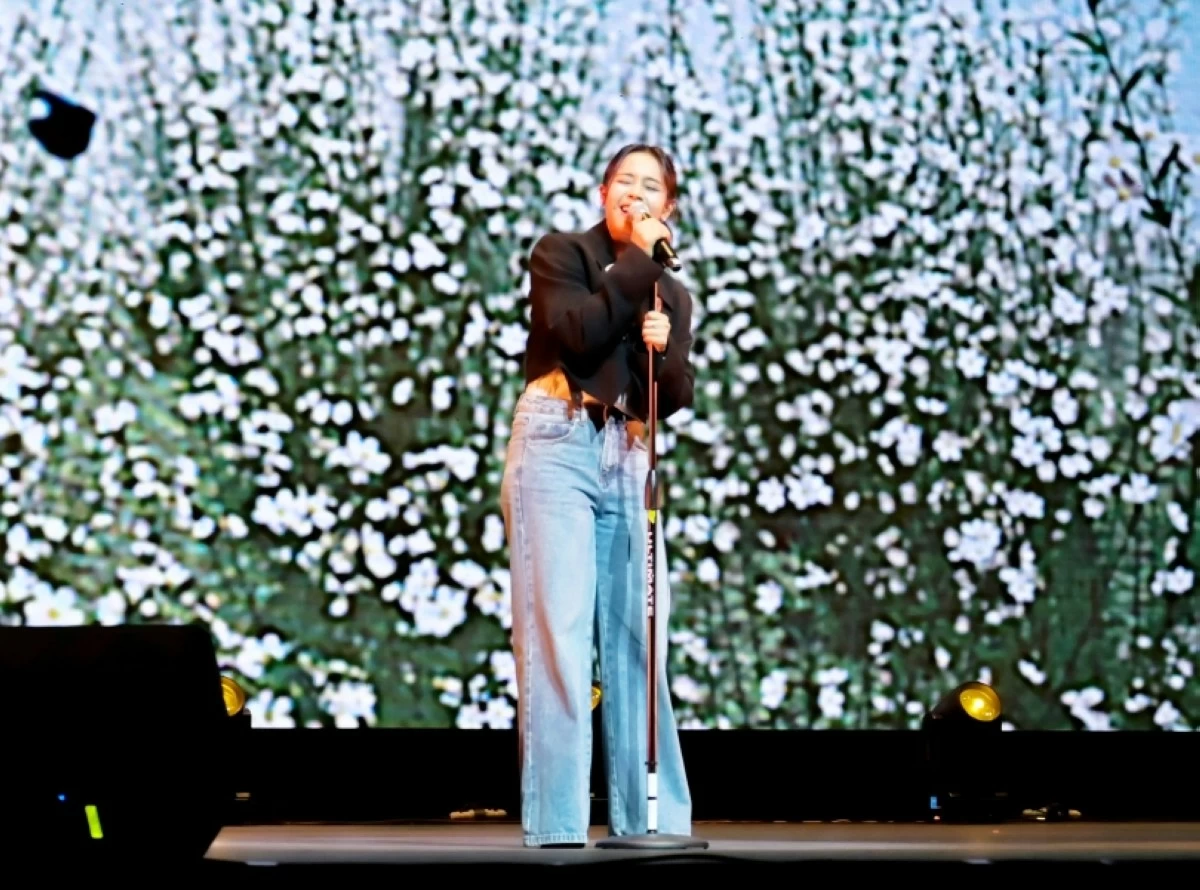 Gwyn Dorado at “Everyone’s KPOP: Battle of the Champions” competition on March 4 at the Metropolitan Theater in Manila (Jonathan Hicap) 
