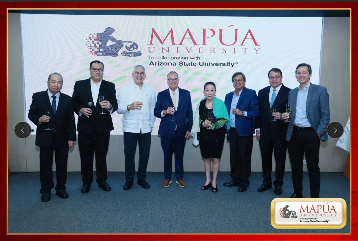 THE DIRECTORS of iPeople and Mapúa University, with Dr. Rick Shangraw of Cintana Education (center), formerly of Arizona State University.