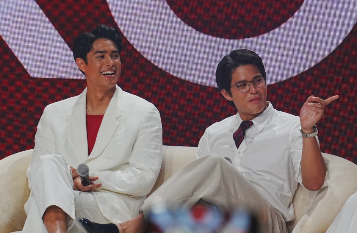 Donny Pangilinan and Kyle Echarri 