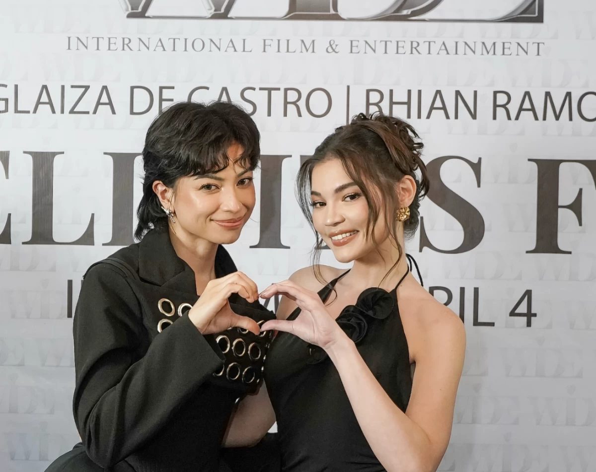 Glaiza de Castro (left) and Rhian Ramos