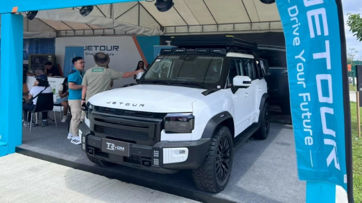 Jetour T2 Lightning i-DM Panda Edition