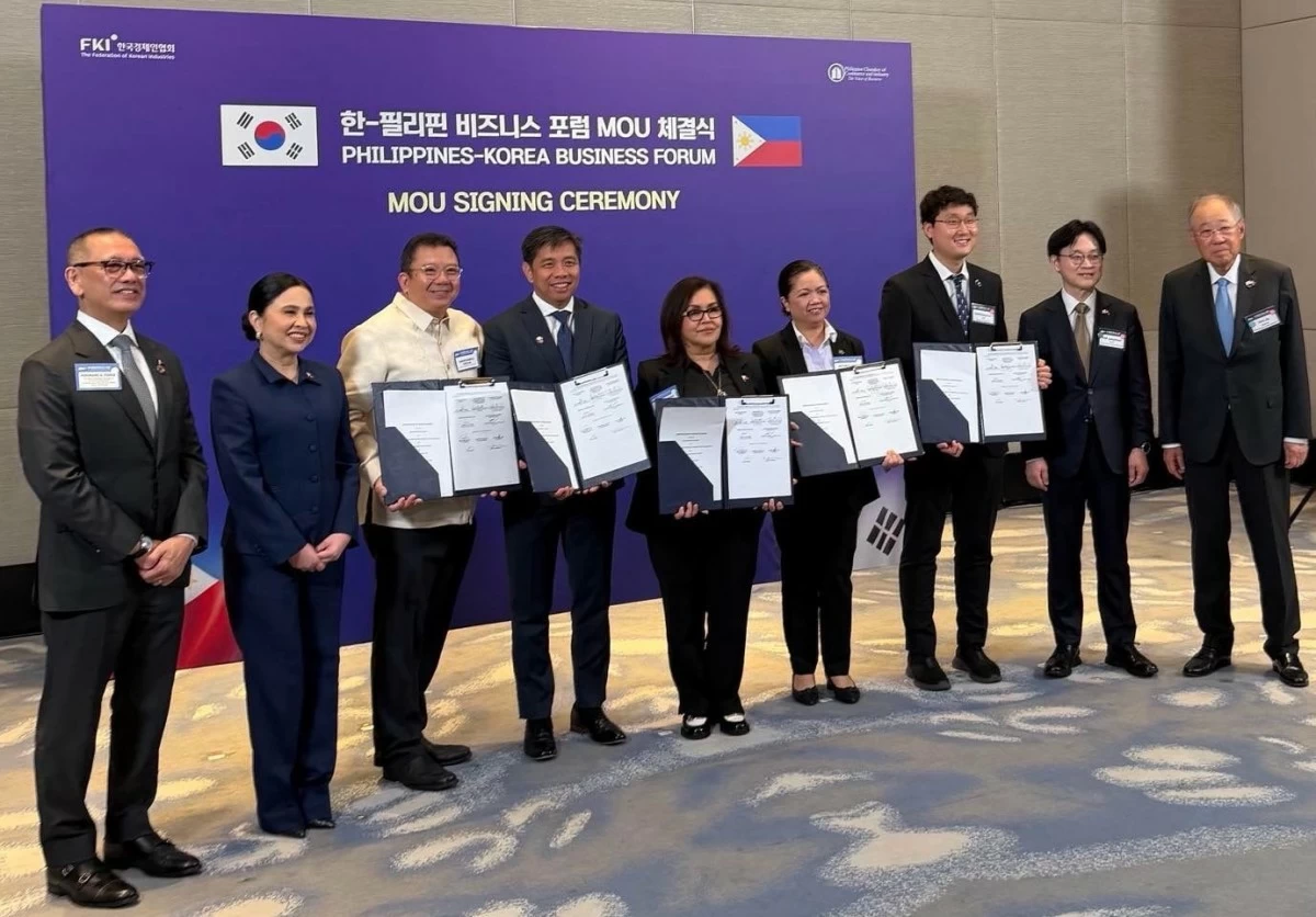 (From left) Philippine Chamber of Commerce and Industry President Ferdinand Ferrer; DTI Sec. Ma. Cristina A. Roque; Ascend President Ramon C. Garcia Jr.; DICT Secretary Henry R. Aguda; CEZA Administrator and CEO Sec. Katrina Ponce Enrile; PhilSA Ad Interim Director General Gay Jane P. Perez; Perigee Aerospace CEO Dong Yoon Shin; MOTIR Minister Kim Jung-kwan; and Federation of Korean Industries Chairman Jin Ryo Ryu. (Photo by Ramon Garcia Jr via LinkedIn)