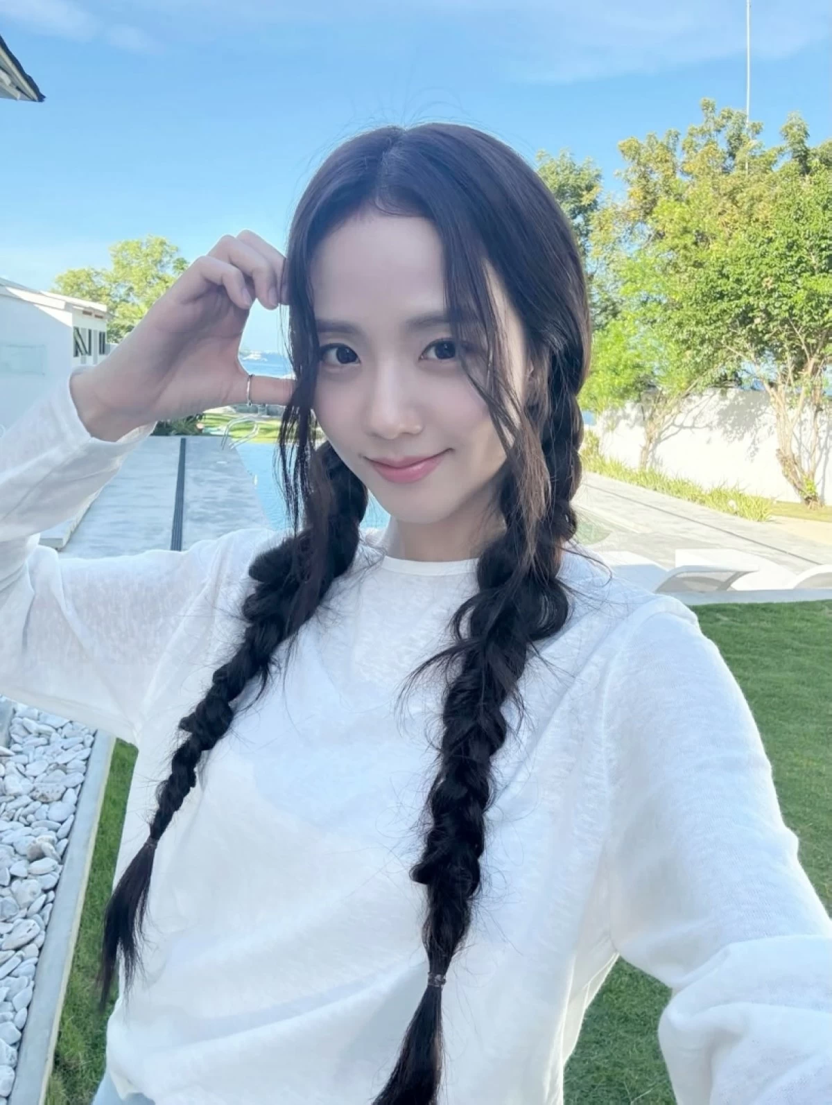 Jisoo (Instagram) 