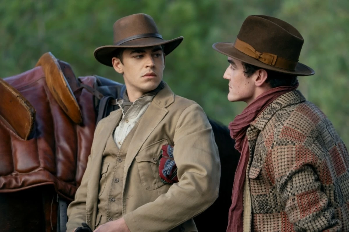 Dónal Finn (right) as James Moriarty and Hero Fiennes Tiffin as Sherlock Holmes in Prime Video’s 
