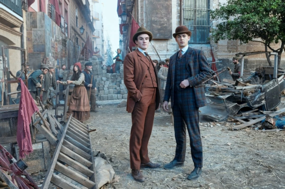 Dónal Finn (left) as James Moriarty and Hero Fiennes Tiffin as Sherlock Holmes in Prime Video’s 